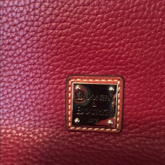 Dooney and Bourke crossbody - Picture 2 of 7